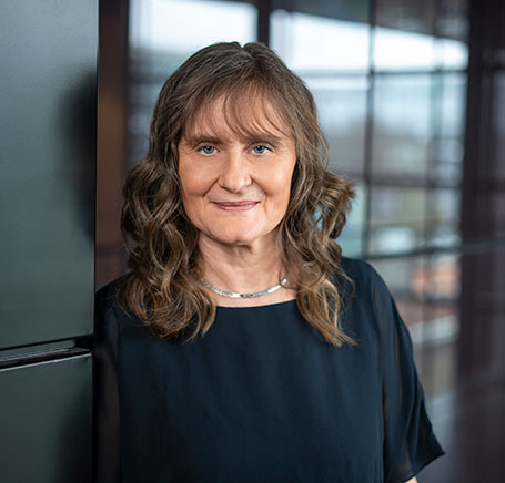 Porträt von Tanja Petzenhauer, Director Regulatory Affairs, Amgen GmbH.